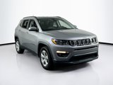 Used 2018 Jeep Compass Latitude image 3