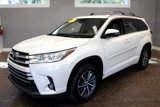 Used 2017 Toyota Highlander XLE image 3