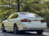 Used 2017 Honda Accord Touring image 4