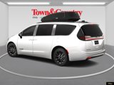 New 2025 Chrysler Pacifica Select image 4