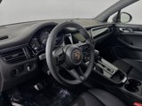 Certified 2025 Porsche Macan image 4