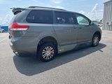 Used 2014 Toyota Sienna XLE image 3