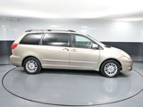 Used 2008 Toyota Sienna XLE image 3