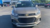 Certified 2022 Chevrolet Trax LT w/ LT Convenience Package image 3