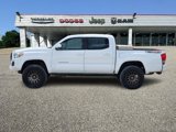 Used 2017 Toyota Tacoma TRD Sport w/ Premium & Technology Package image 3