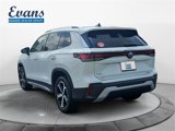 New 2025 Volkswagen Tiguan SE image 3