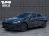 Used 2023 Hyundai Elantra SEL image 2