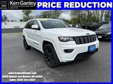 Used 2017 Jeep Grand Cherokee Altitude image 1