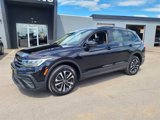 Used 2022 Volkswagen Tiguan S image 2
