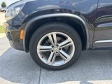 Used 2017 Volkswagen Tiguan Sport image 4