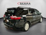 Used 2016 Toyota Sienna XLE image 5
