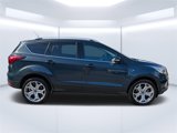Used 2019 Ford Escape Titanium image 2
