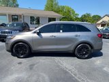 Used 2019 Kia Sorento EX image 3