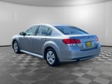 Used 2010 Subaru Legacy 2.5i image 3