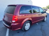 Used 2018 Dodge Grand Caravan SE w/ UConnect Hands-Free Group image 2