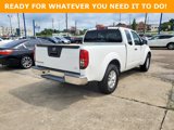 Used 2017 Nissan Frontier SV image 4