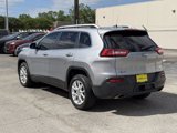 Used 2017 Jeep Cherokee Latitude w/ Comfort/Convenience Group image 5