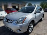 Used 2013 Nissan Rogue SV image 2