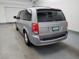 Used 2016 Dodge Grand Caravan SXT image 5