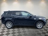 Used 2017 Land Rover Discovery Sport HSE image 2