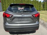 Used 2017 Nissan Rogue Sport SL w/ SL Premium Package image 2