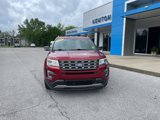 Used 2017 Ford Explorer XLT image 3