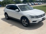 Used 2020 Volkswagen Tiguan SE w/ Panoramic Sunroof Package image 2