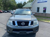 Used 2008 Nissan Pathfinder SE w/ Premium Pkg image 2