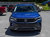Used 2022 Volkswagen Taos S image 2