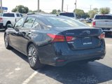 Used 2024 Nissan Altima 2.5 SV image 4