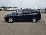 Used 2018 Chrysler Pacifica LX image 4