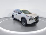 Used 2021 Nissan Rogue S image 2