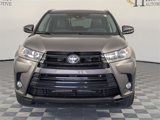 Used 2018 Toyota Highlander SE image 3