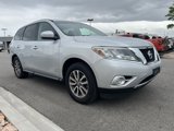 Used 2013 Nissan Pathfinder S image 3