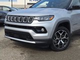Used 2025 Jeep Compass Limited image 2