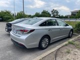 Used 2016 Hyundai Sonata SE image 3