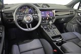 Used 2025 Porsche Macan image 4