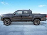 Used 2018 Toyota Tacoma TRD Off-Road image 3