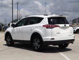 Used 2016 Toyota RAV4 LE image 3