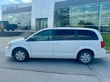 Used 2013 Dodge Grand Caravan SE image 2