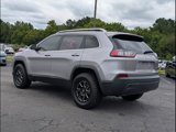 Used 2019 Jeep Cherokee Latitude w/ Popular Appearance Group image 3