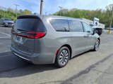 Certified 2023 Chrysler Pacifica Touring-L image 4