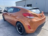 Used 2015 Hyundai Veloster image 3