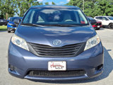 Used 2014 Toyota Sienna L image 2