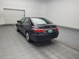 Used 2016 Toyota Camry LE image 5