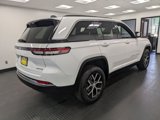 Used 2025 Jeep Grand Cherokee Laredo X w/ Luxury Tech Group I image 4