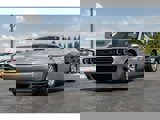 Used 2016 Dodge Challenger SXT image 2