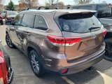 Used 2018 Toyota Highlander XLE image 5
