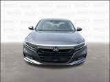 Used 2018 Honda Accord Touring image 3