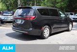 Used 2023 Chrysler Pacifica Touring-L image 6